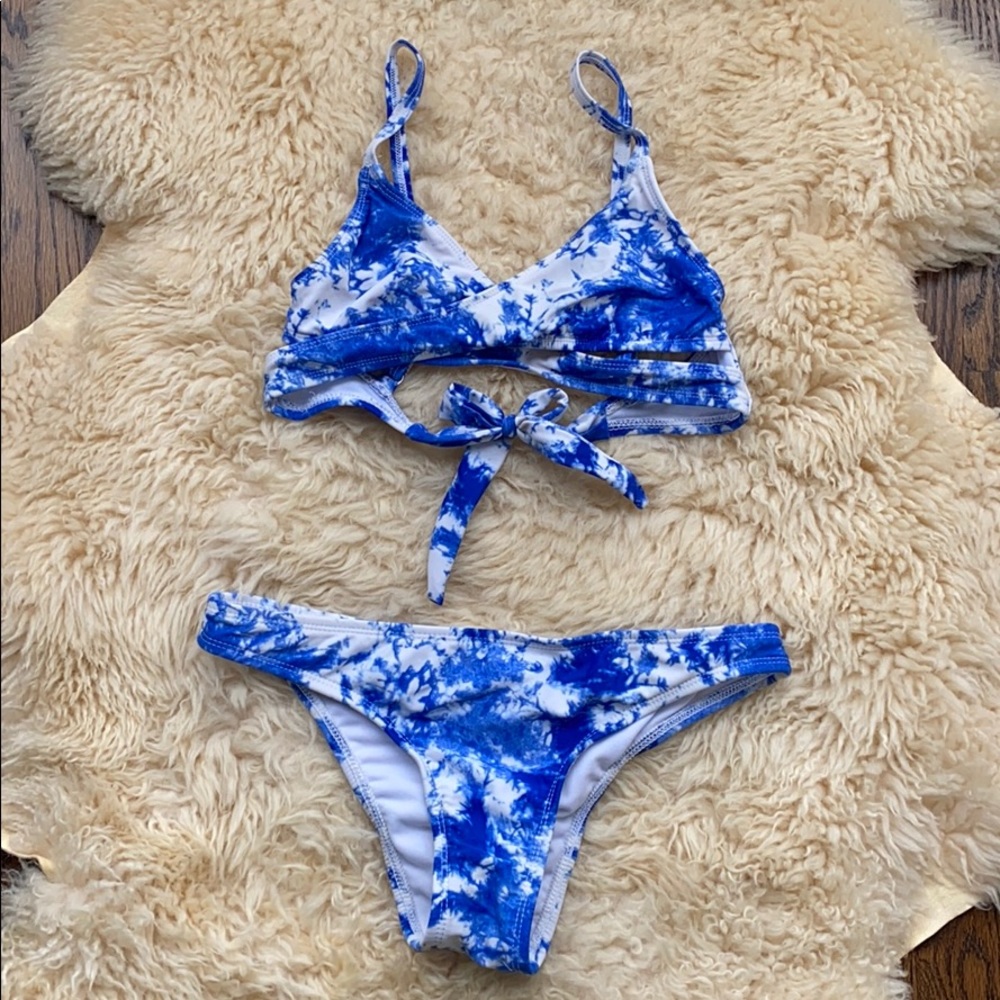 ZUMIEZ Tie Dye Bikini in Size Small!